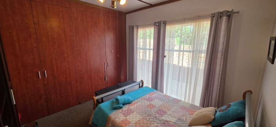 5 Bedroom Property for Sale in Wilkoppies North West